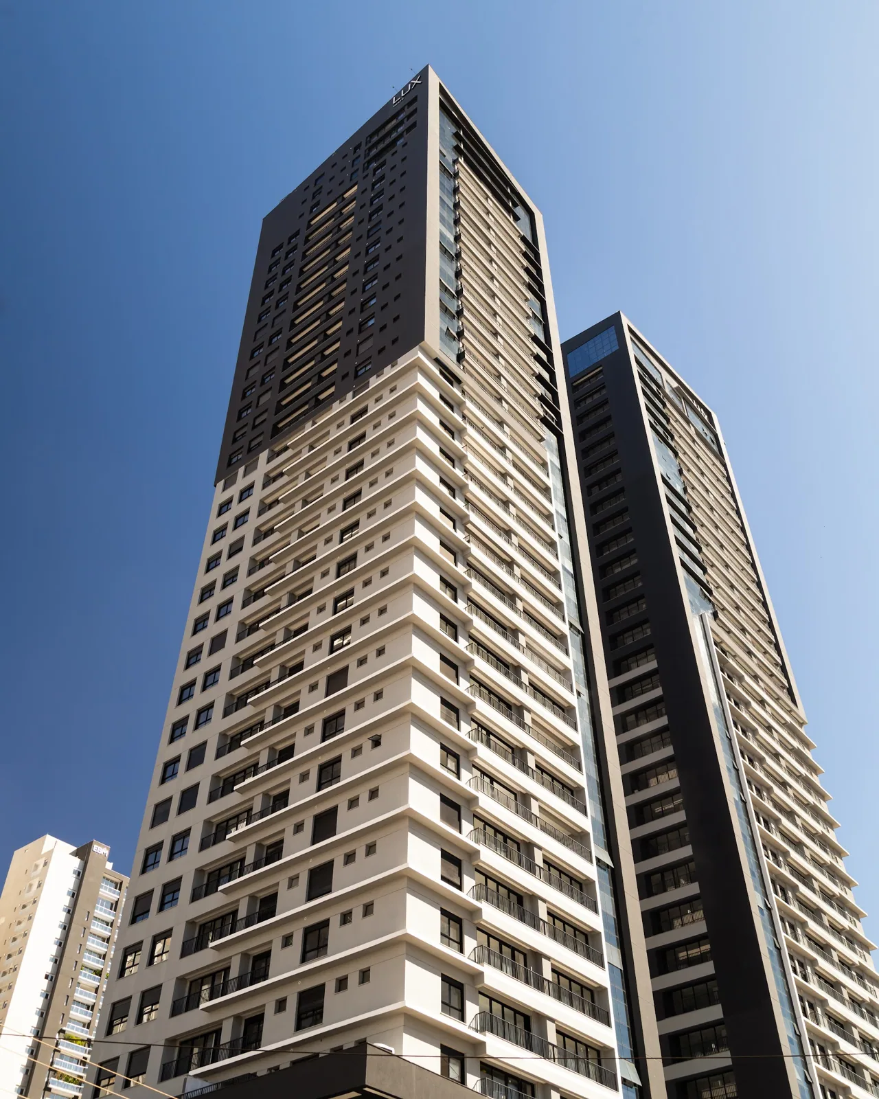 Fachada das torres do Lux Oeste no Setor Oeste